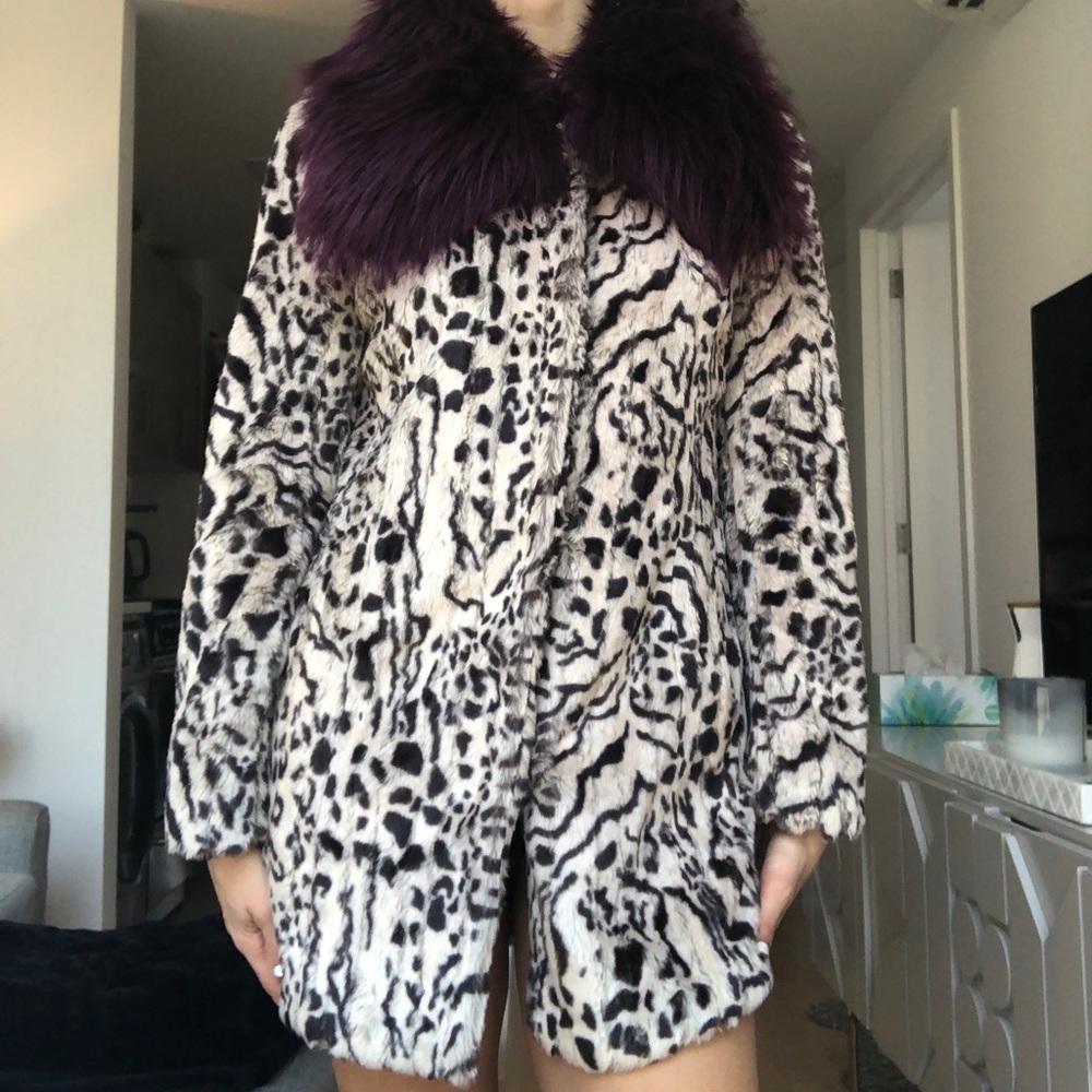 Faux fur leopard print coat!